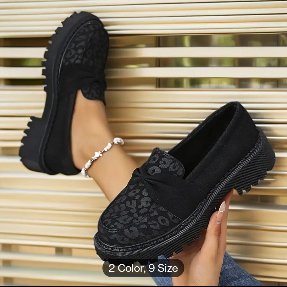 Shoes size 5.5